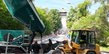 Deckbelagseinbau an der Hermann-Keller-Strasse