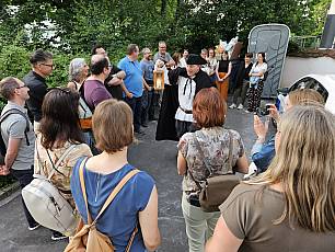Bräckelmann Stadtführung Zuhörende
