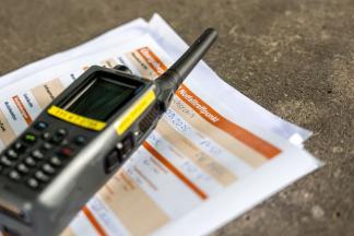 Funkgerät am Notfalltreffpunkt